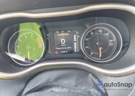 2016 Jeep Cherokee Latitude z USA, uszkodzony, nr VIN 1C4PJMCS2GW228072